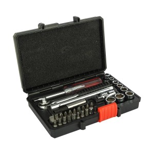 BLACK AND DECKER 31 PCS AUTOMOBILE MAINTENANCE SET A7142-XJ